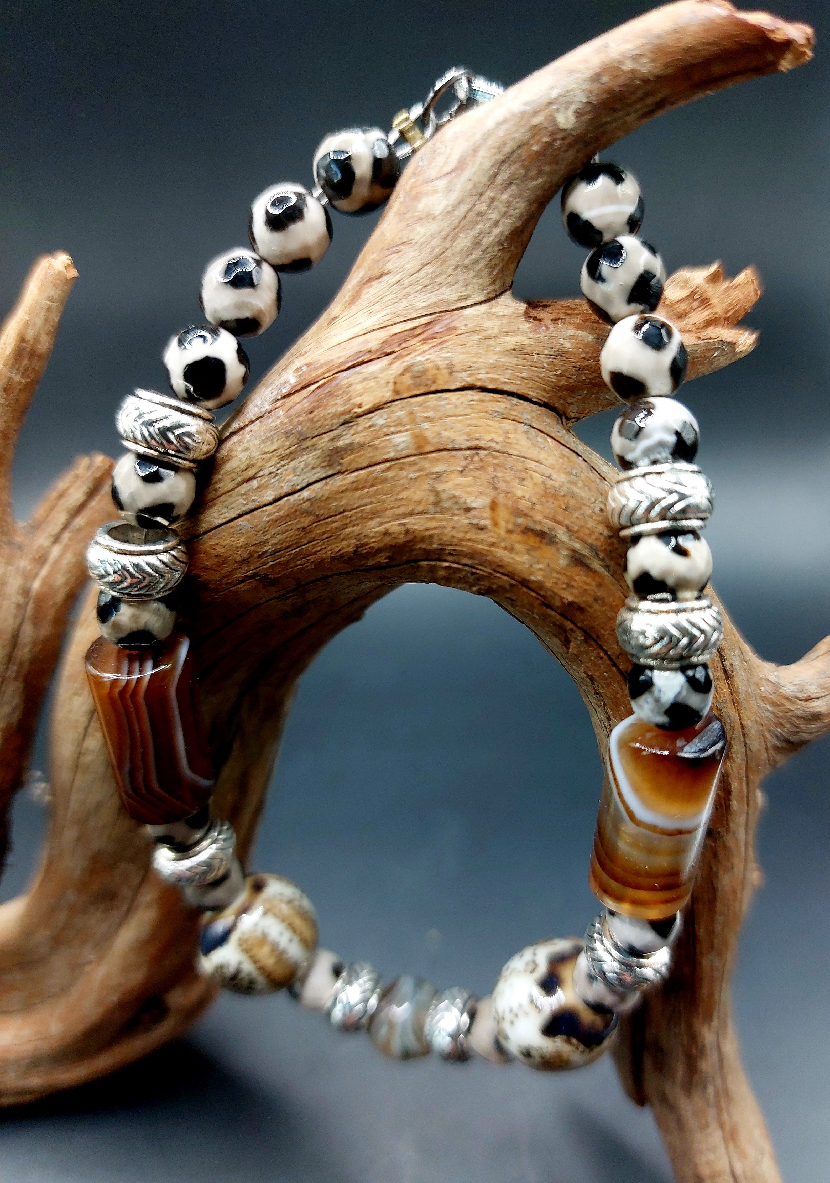 BEIGE INTEMPOREL  L 21,6 cm.                                               livraison gratuite.