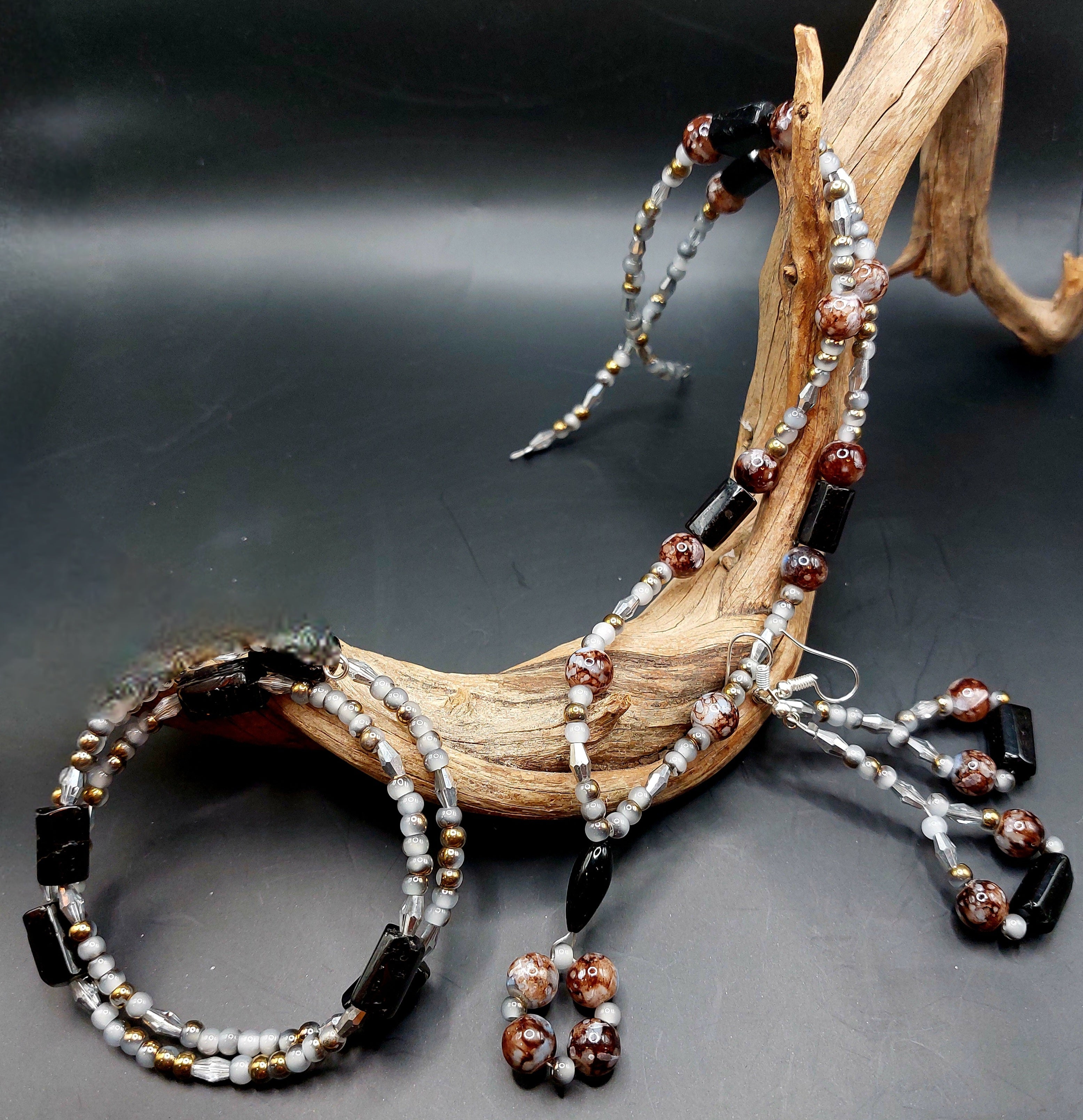 MYSTIC ONYX CHIC. livraison gratuit